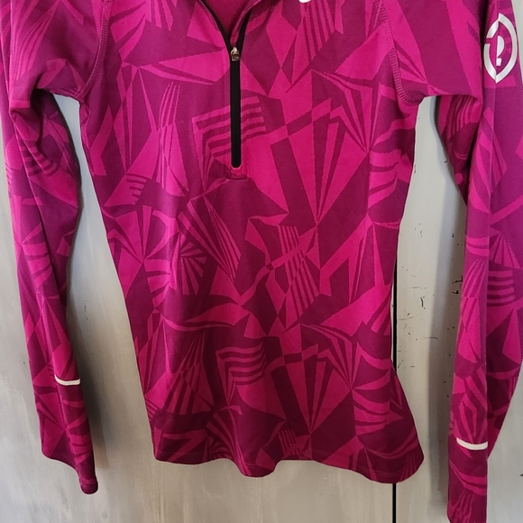 NIKE DRY FIT XS SOFT JACKET. - Picture 2 of 9